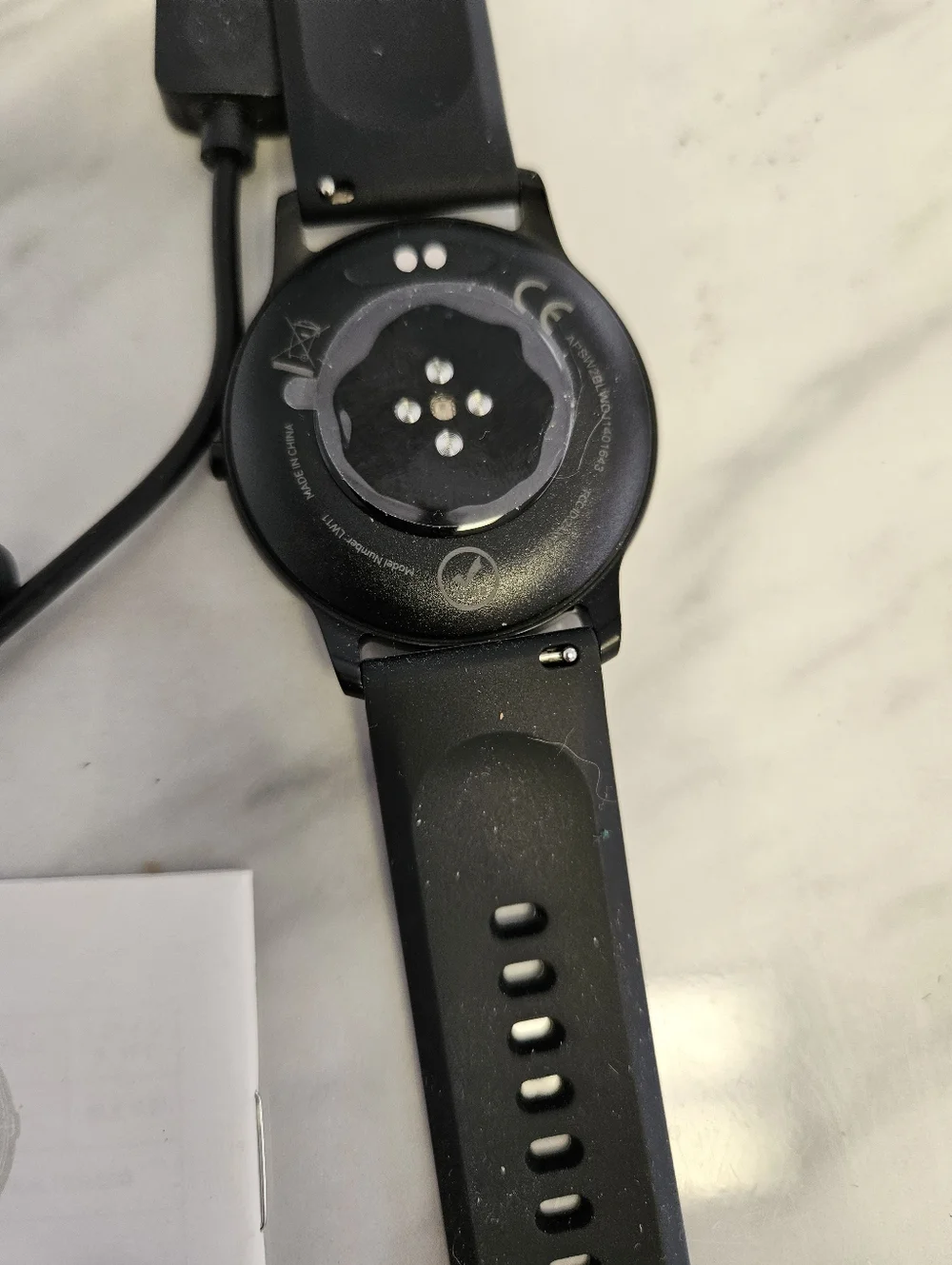 Agptek Smmart Watch- Model lw11 - Fitness Tracker with USB Charger